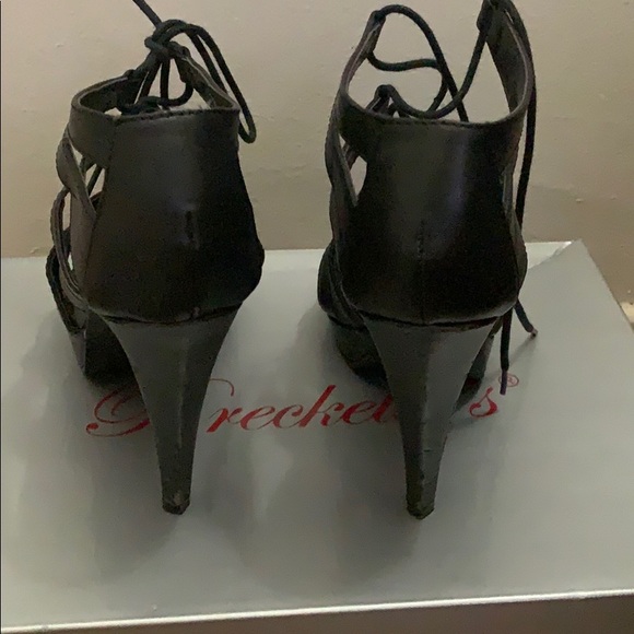 Heels - Picture 3 of 5